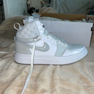 Air Jordan 1 Acclimate